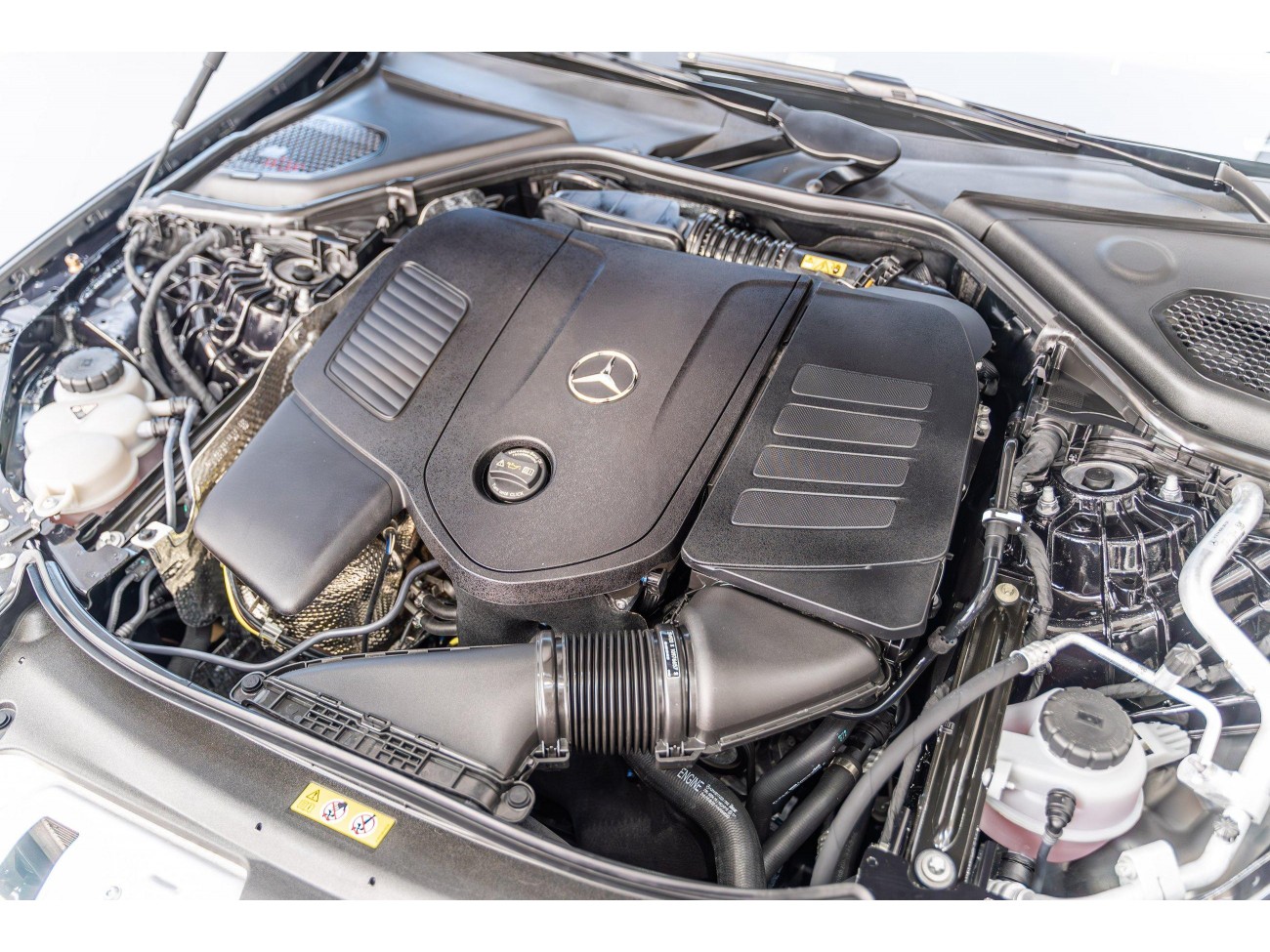 Mercedes-Benz E 300 L 2025