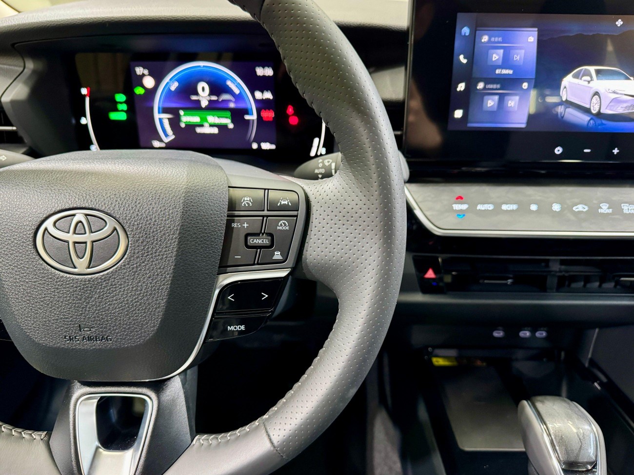 Toyota Camry 2025