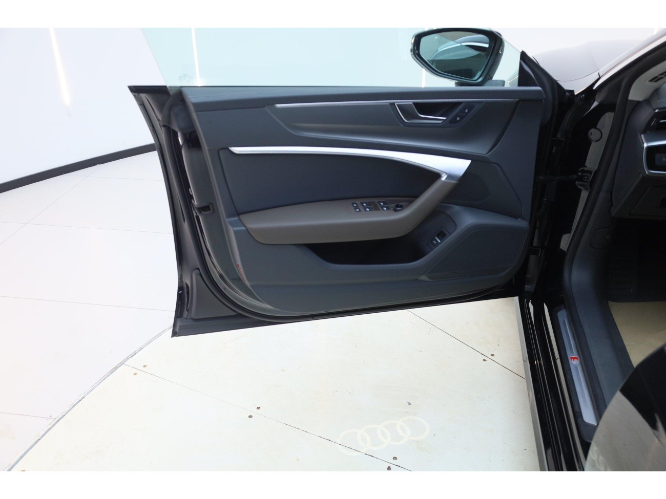 Audi A7L 45 TFSI 2024