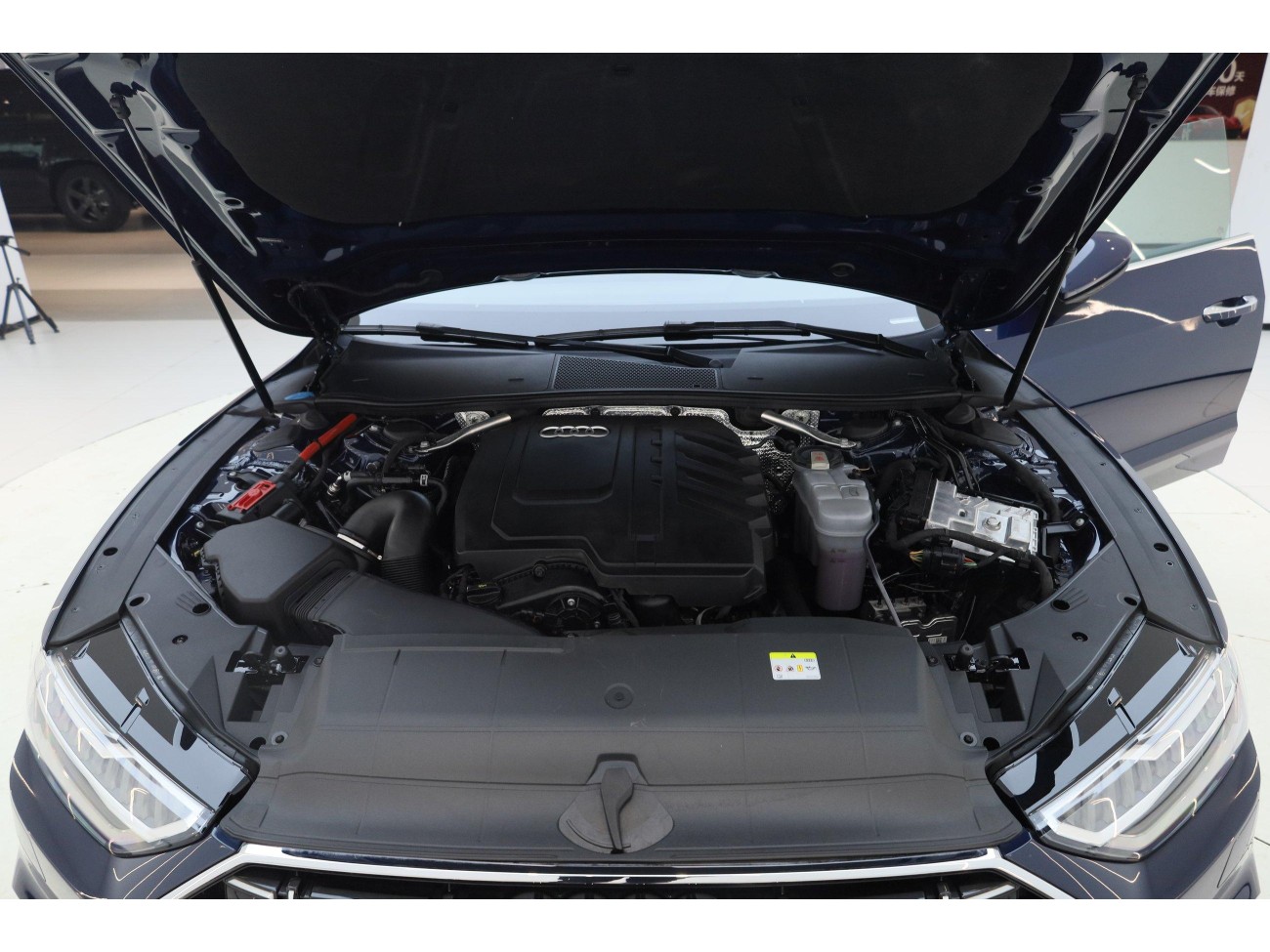 Audi A7L 45 TFSI 2024