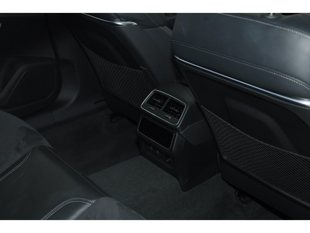 Audi A7L 45 TFSI 2024