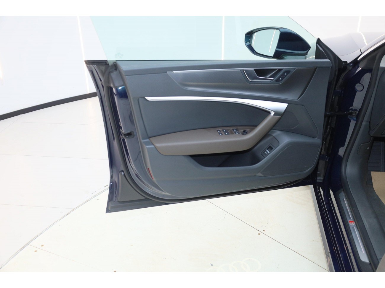 Audi A7L 45 TFSI 2024