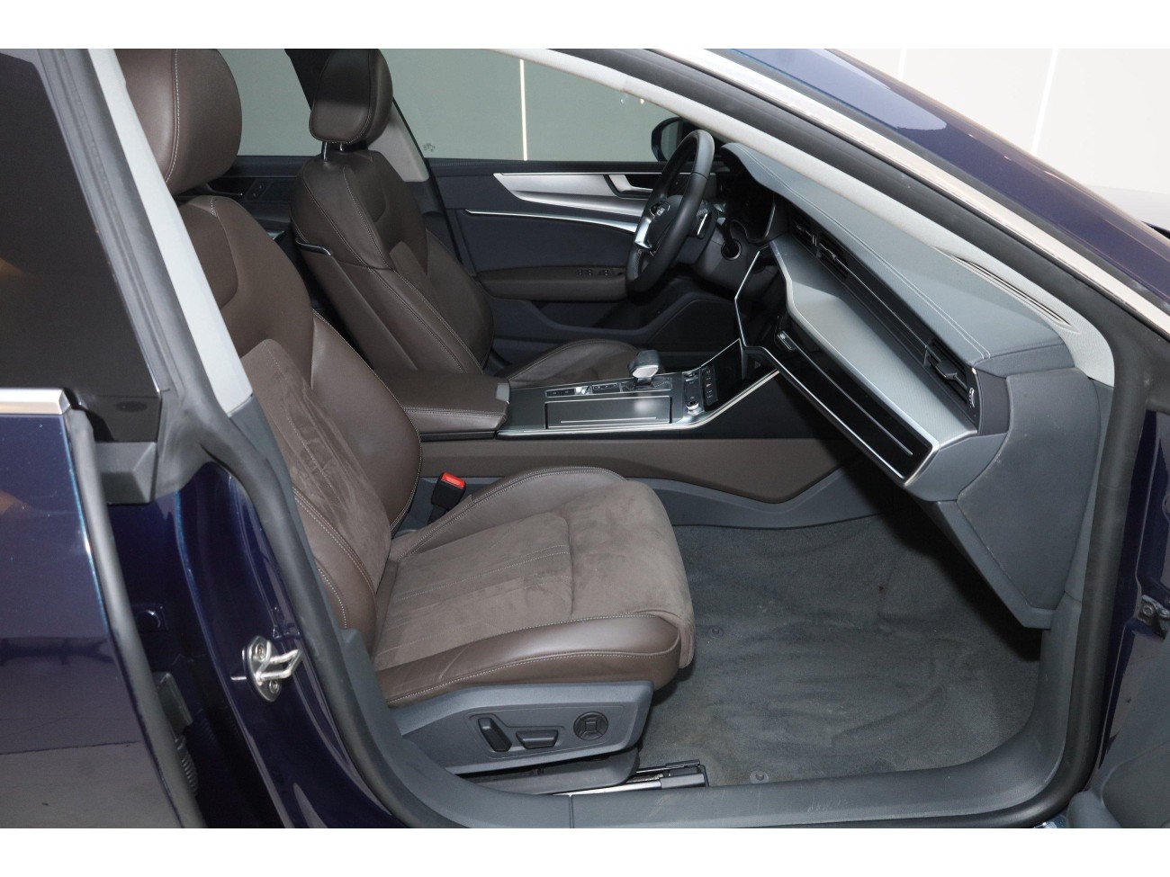 Audi A7L 45 TFSI 2024