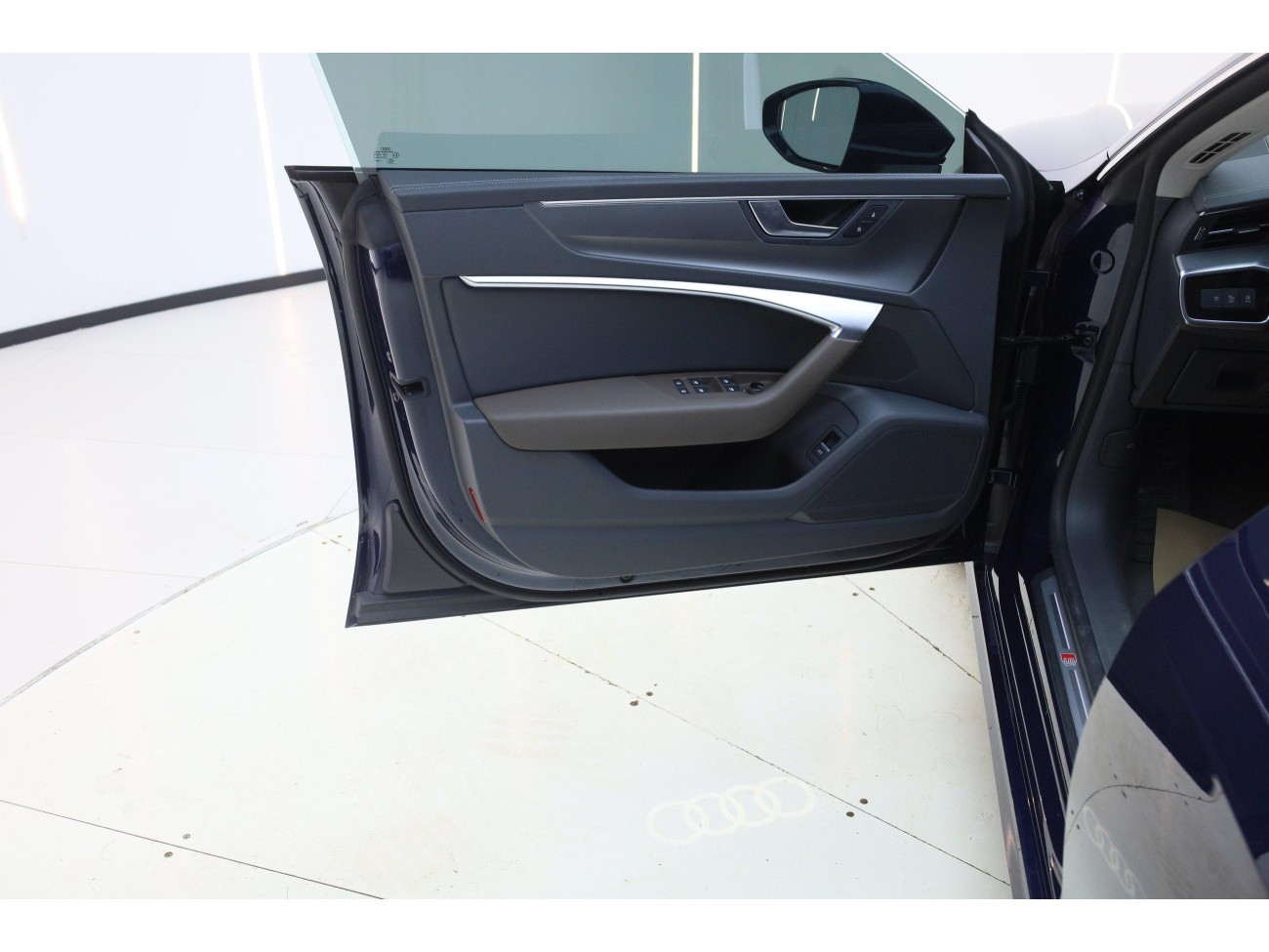 Audi A7L 45 TFSI 2024