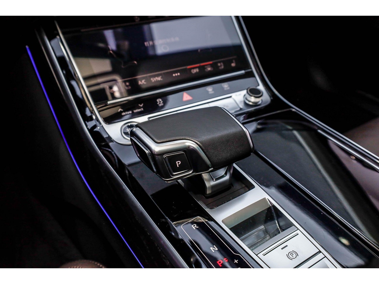 Audi A8L 50 TFSI 2021