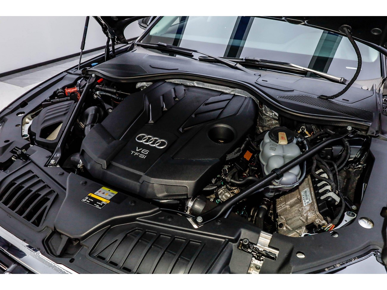 Audi A8L 50 TFSI 2021