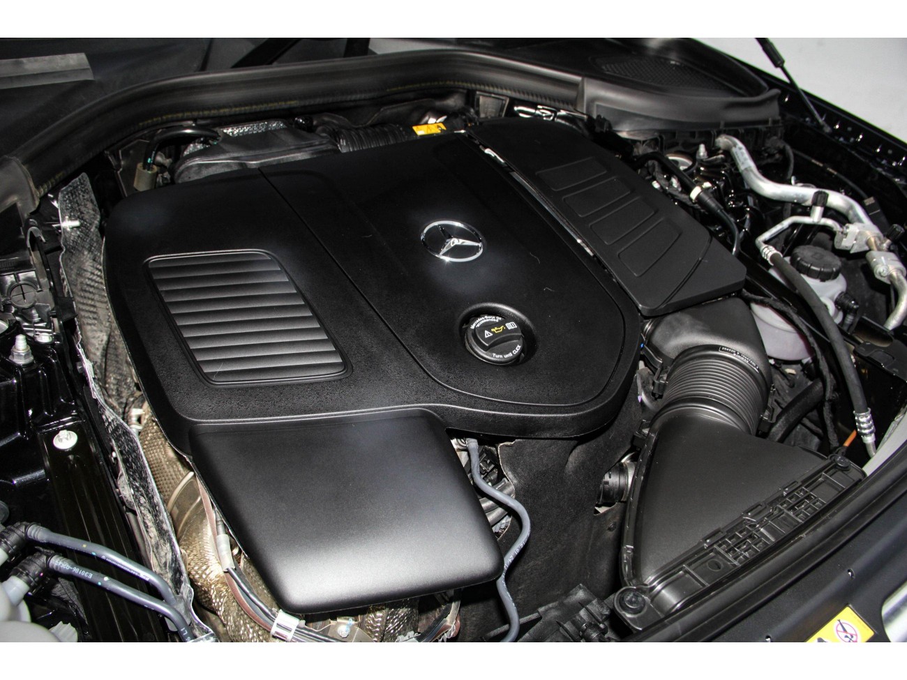Mercedes-Benz GLC 260 L 2024