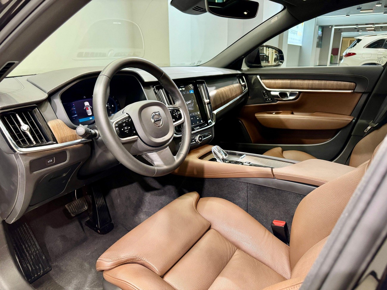 Volvo S90 2024