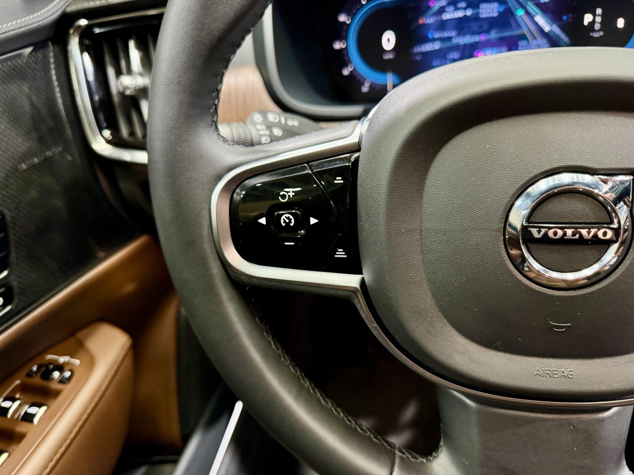 Volvo S90 2024