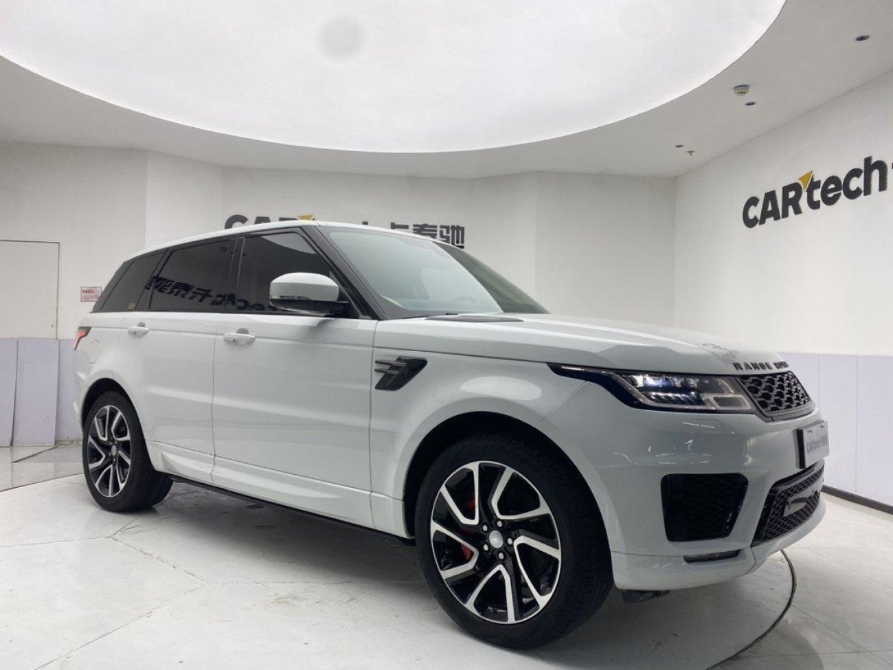 Land Rover Range Rover Sport 2020