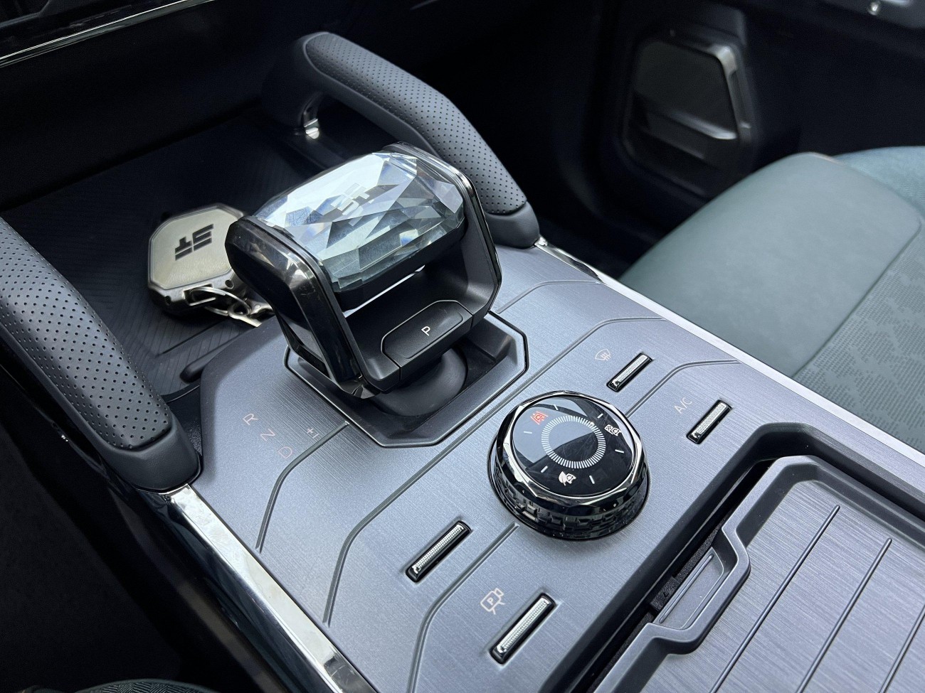 Jetour Discovery 2024