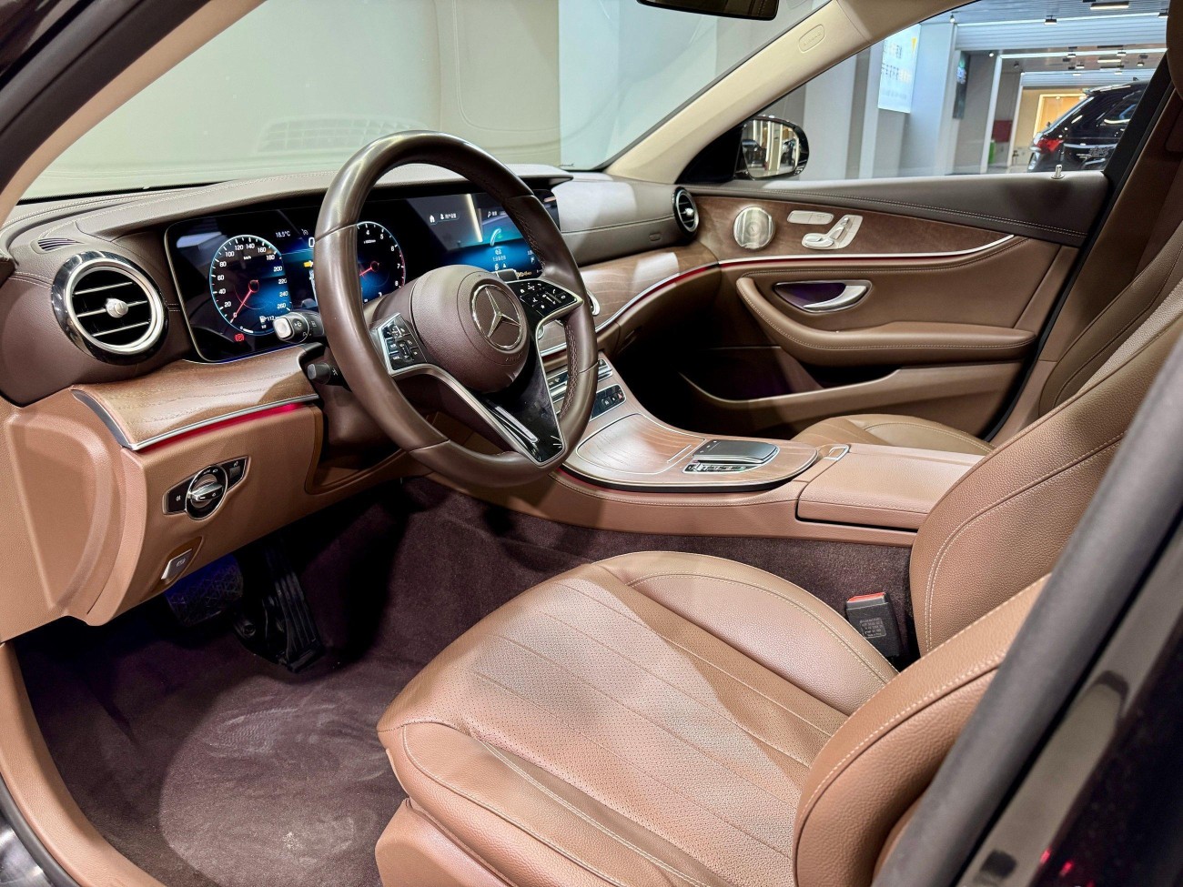 Mercedes-Benz E 300 L 2023