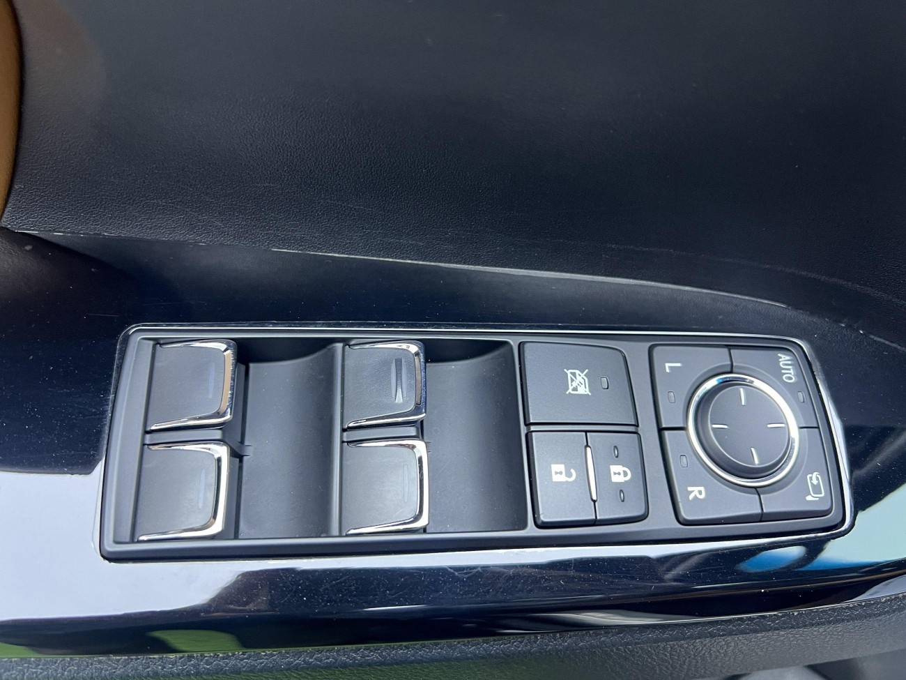Lexus LX 570 2023