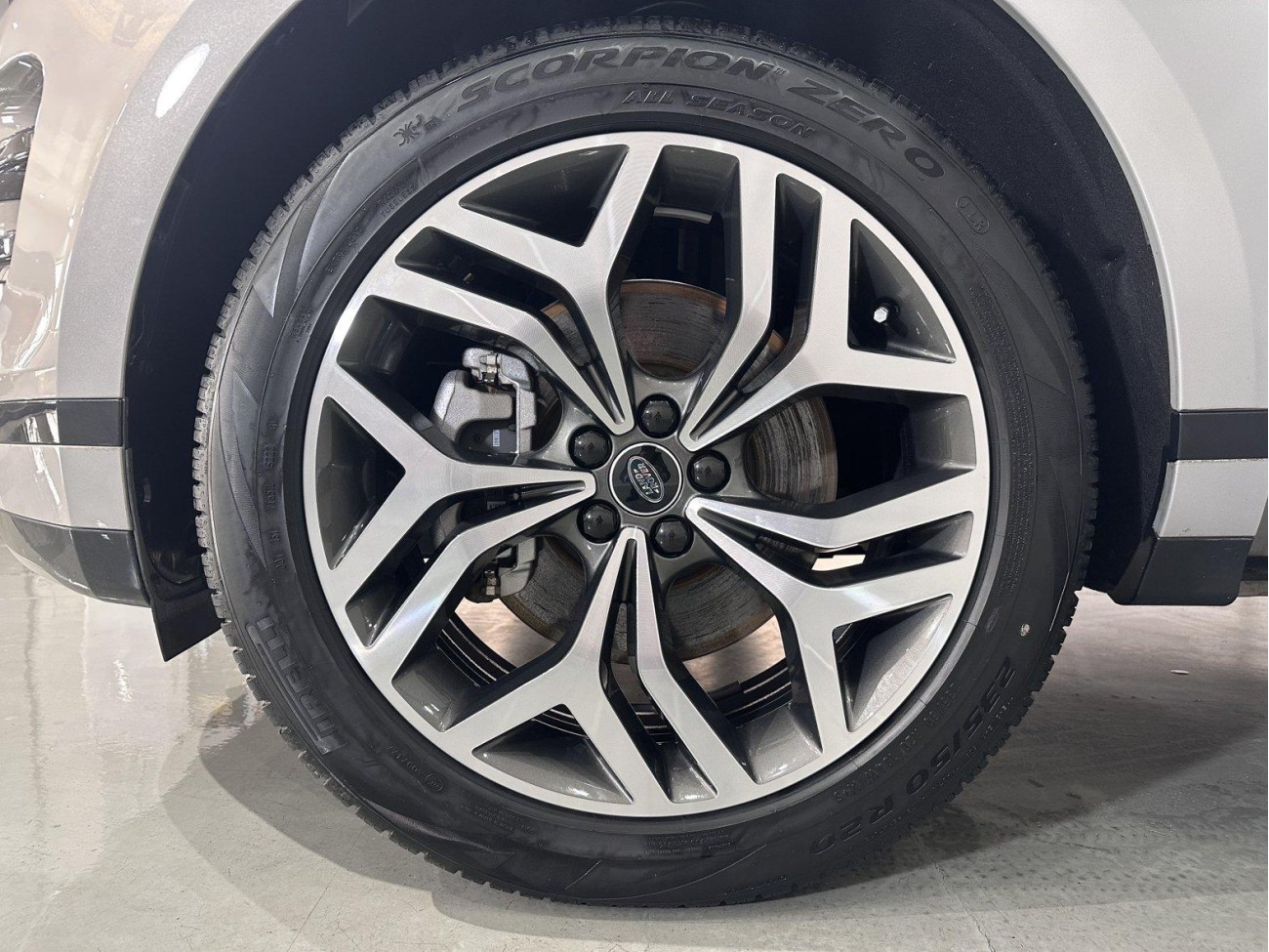 Land Rover Range Rover 2023