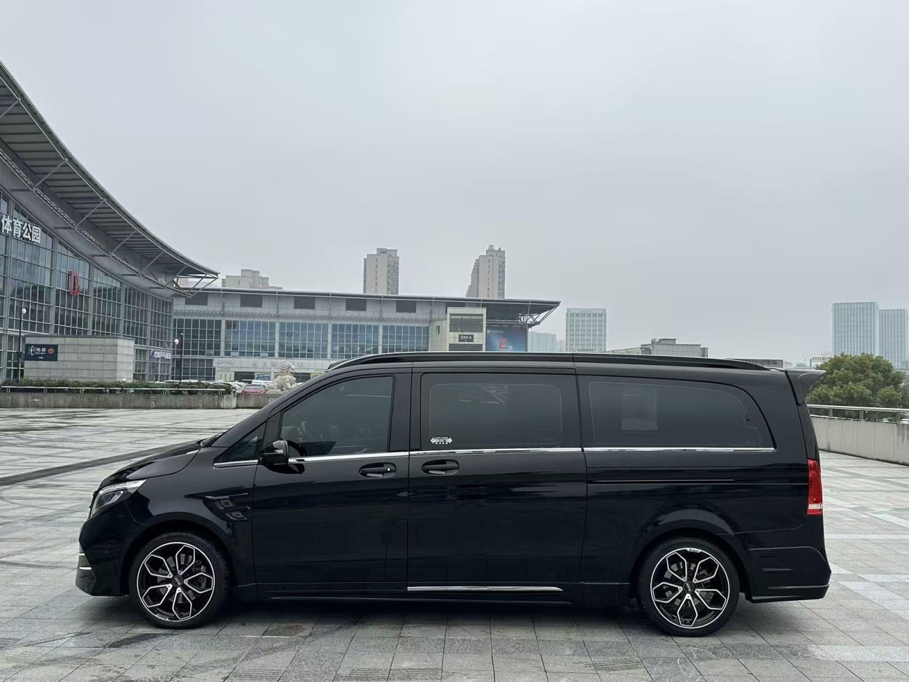Mercedes-Benz 2021 2022