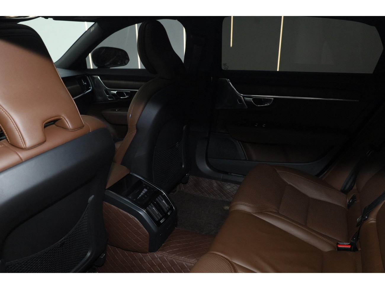 Volvo S90 2024