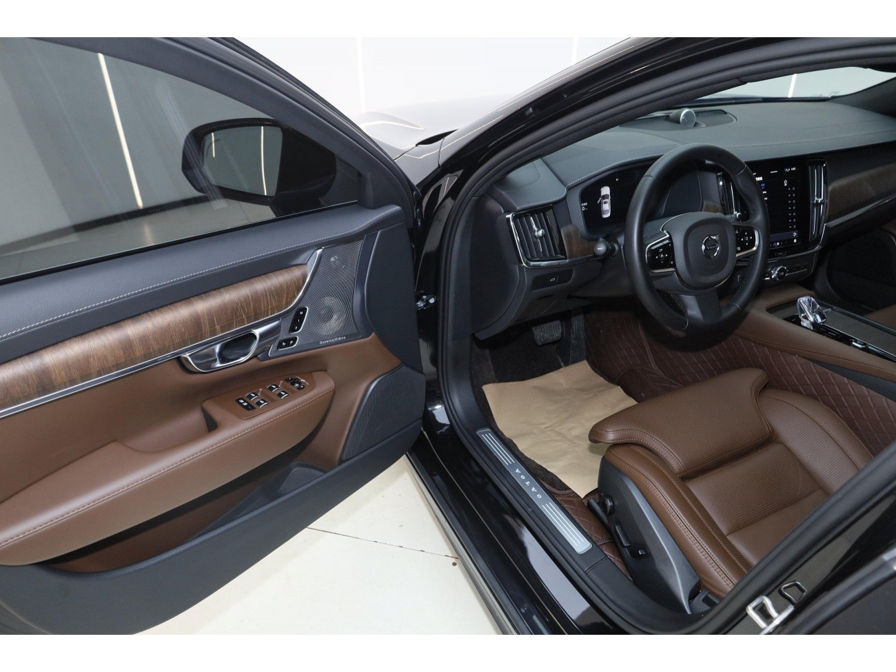 Volvo S90 2024