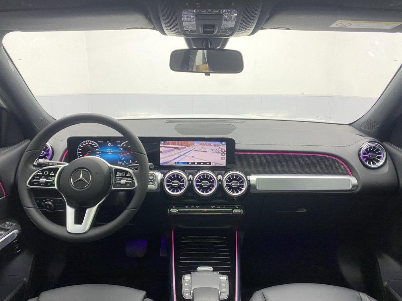 Mercedes-Benz GLB 2023