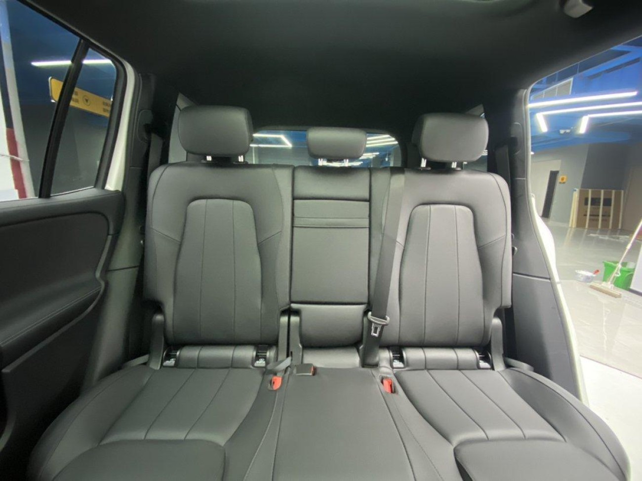 Mercedes-Benz GLB 2023