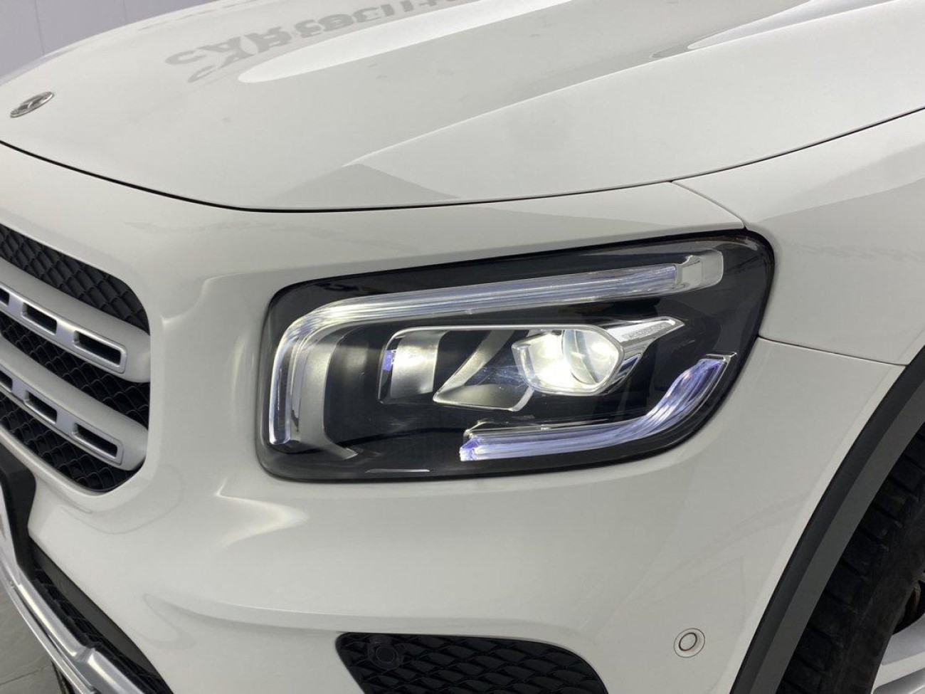Mercedes-Benz GLB 2023