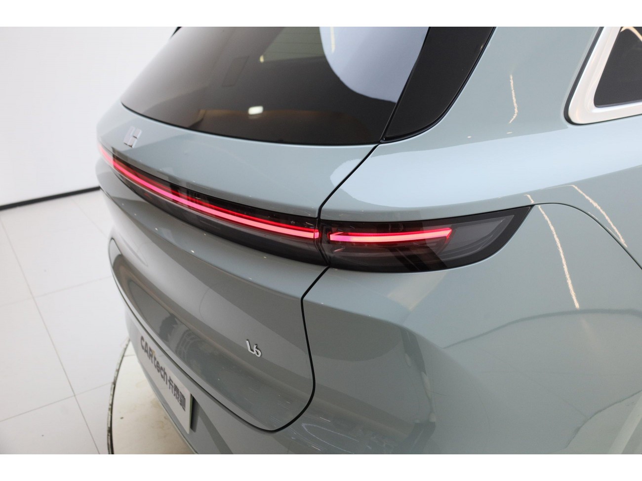 Li Auto L6 2025