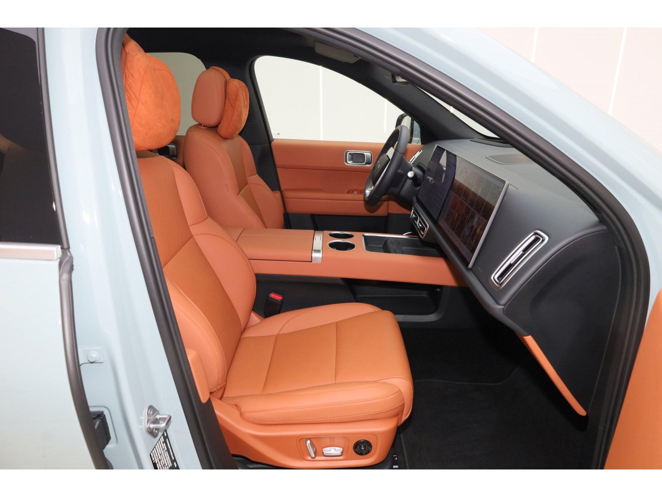 Li Auto L6 2025