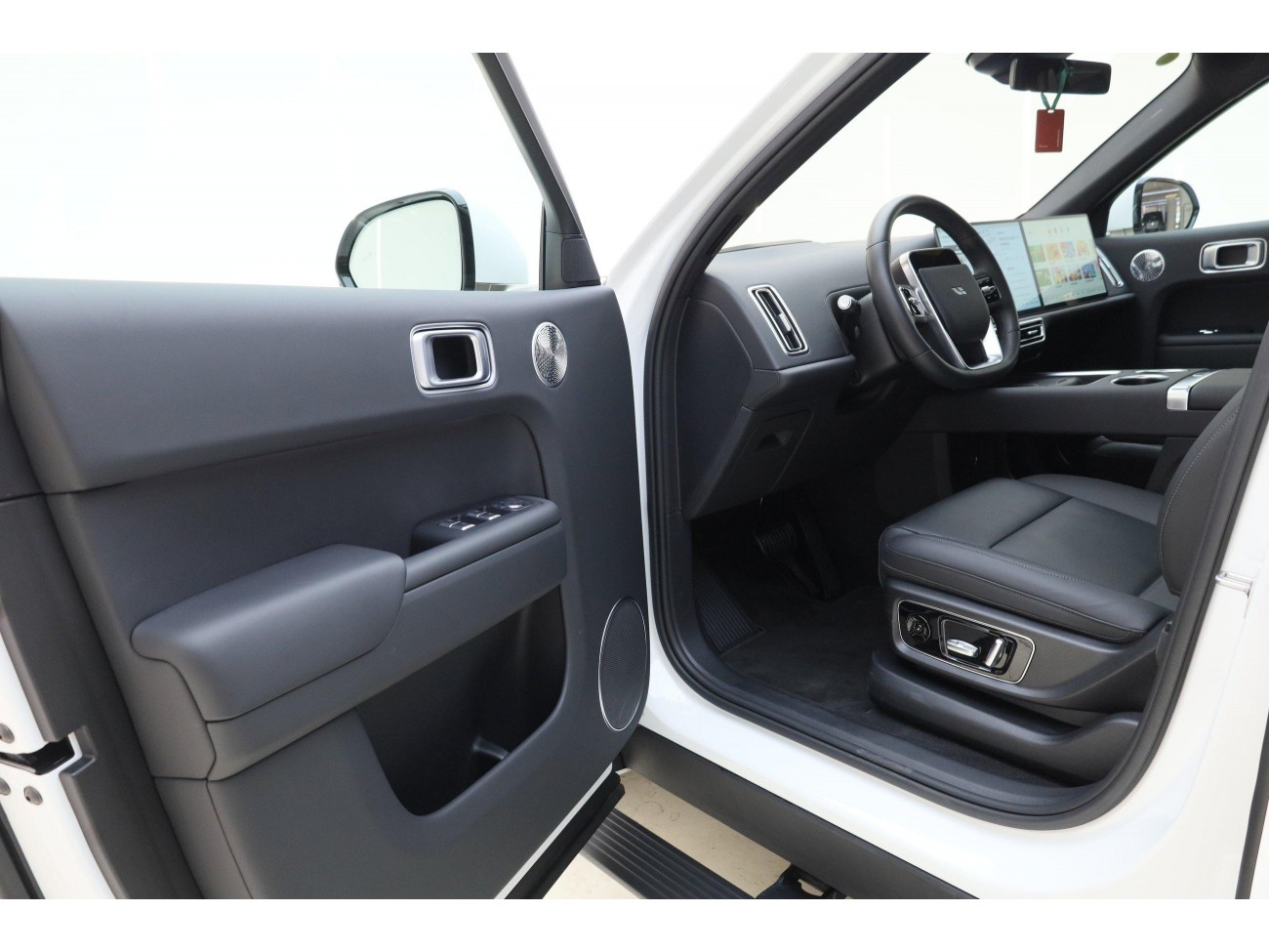 Li Auto L9 2025