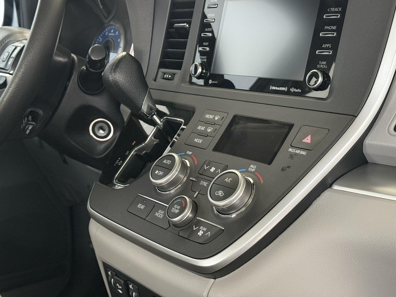 Toyota Sienna 2019