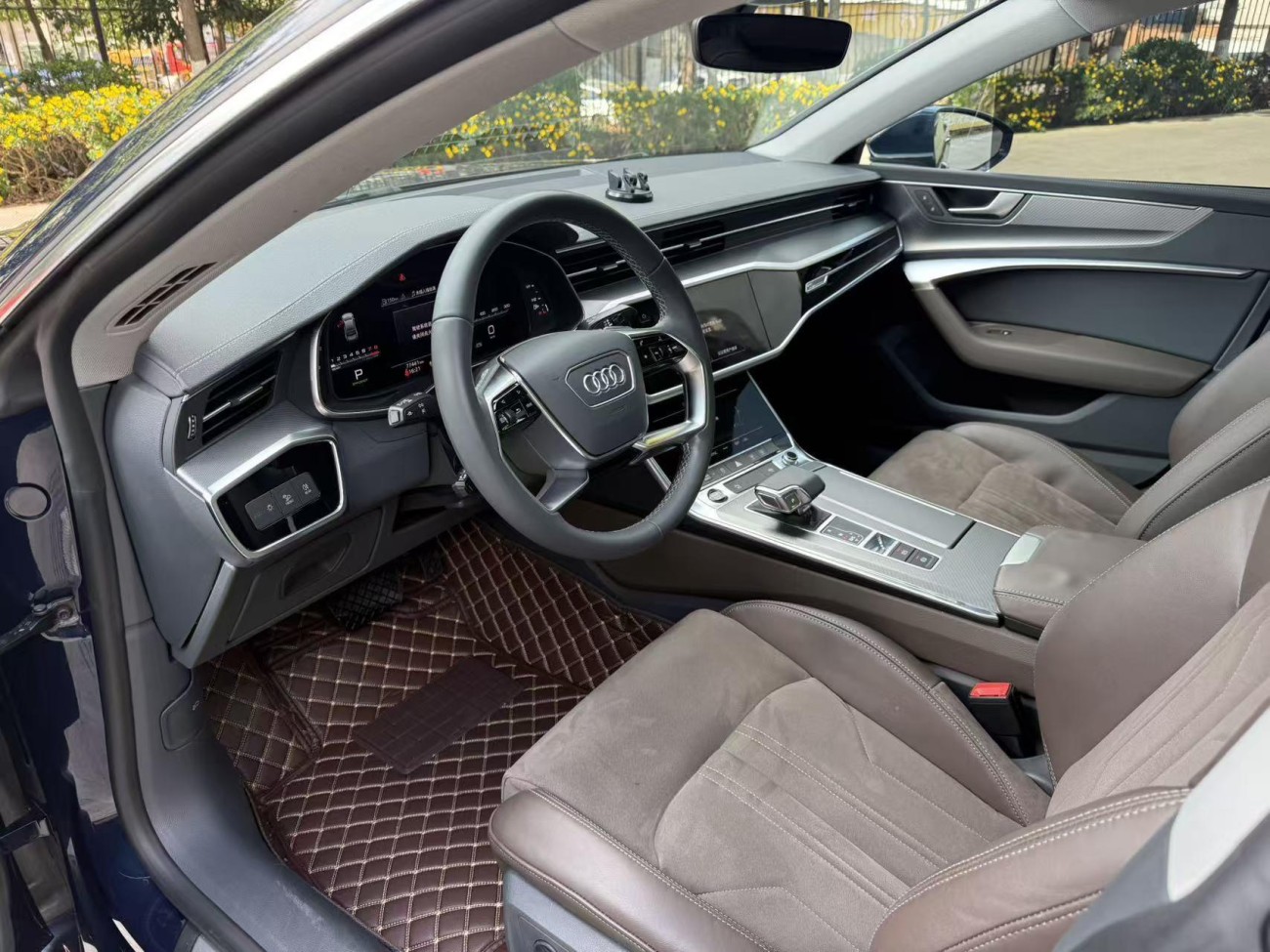 Audi A7L 45 TFSI 2023