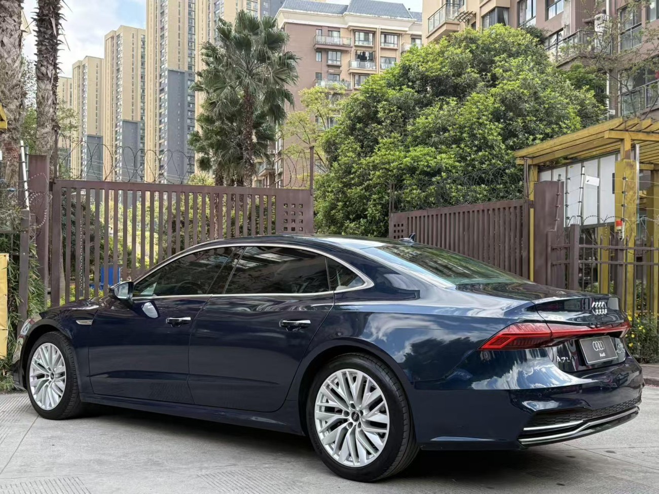 Audi A7L 45 TFSI 2023