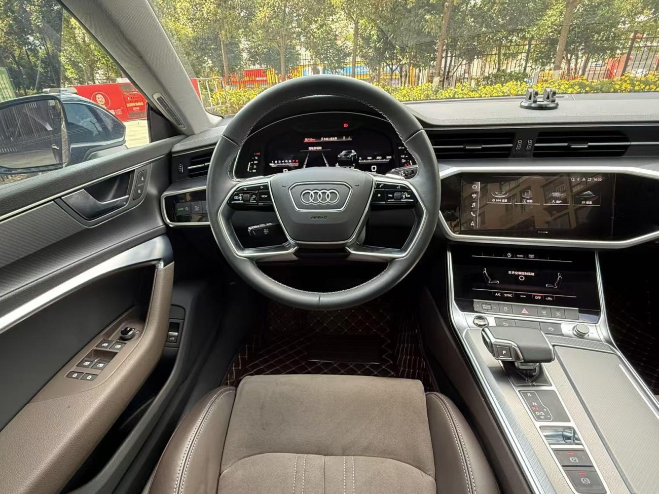 Audi A7L 45 TFSI 2023