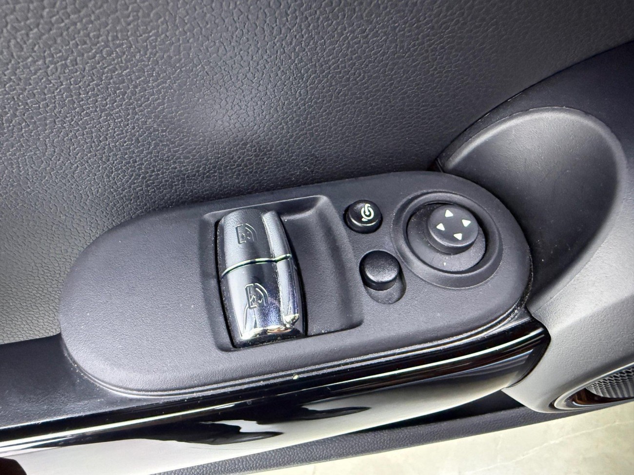 Mini Cooper 2024