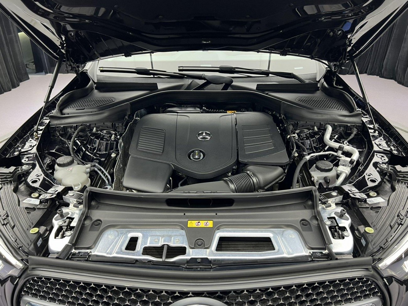 Mercedes-Benz GLC 260 L 2024