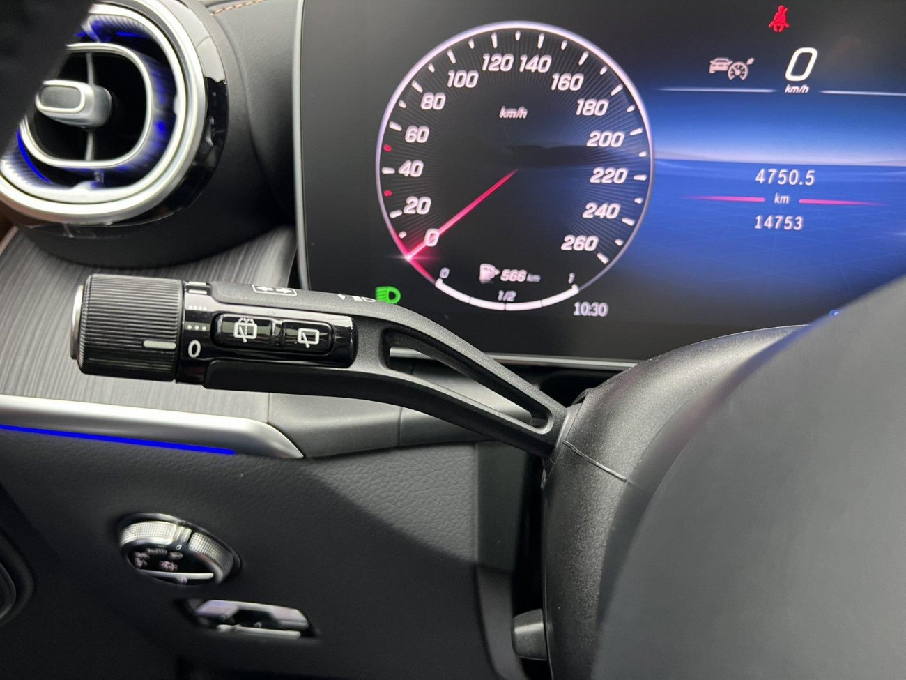 Mercedes-Benz GLC 260 L 2024