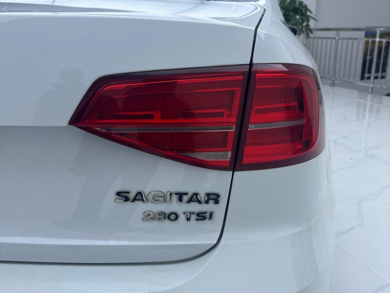 Volkswagen Sagitar 2019