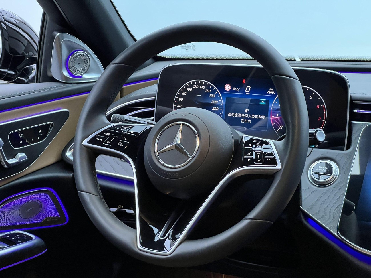 Mercedes-Benz E 300 L 2024