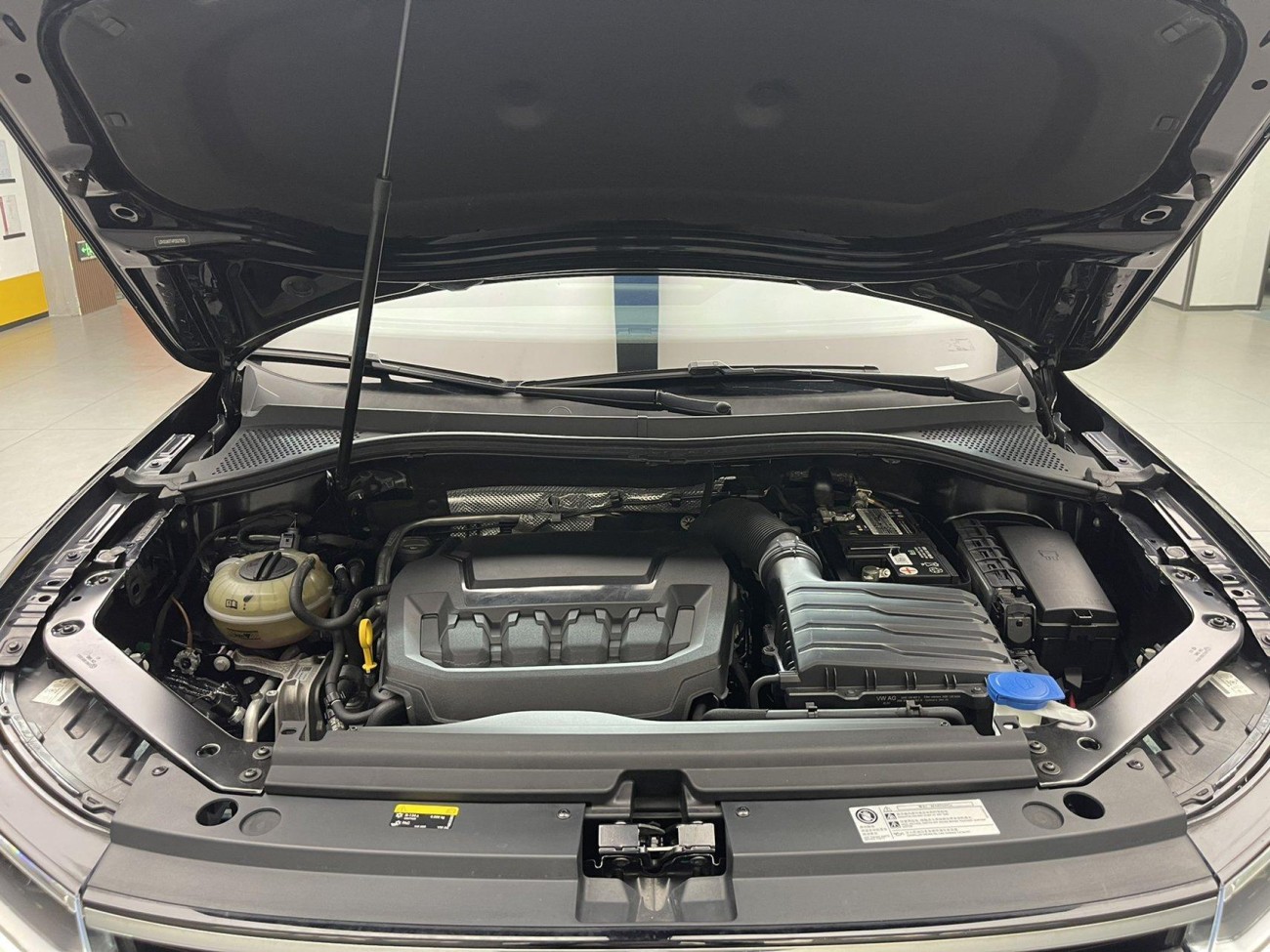 Volkswagen Tiguan L 2023