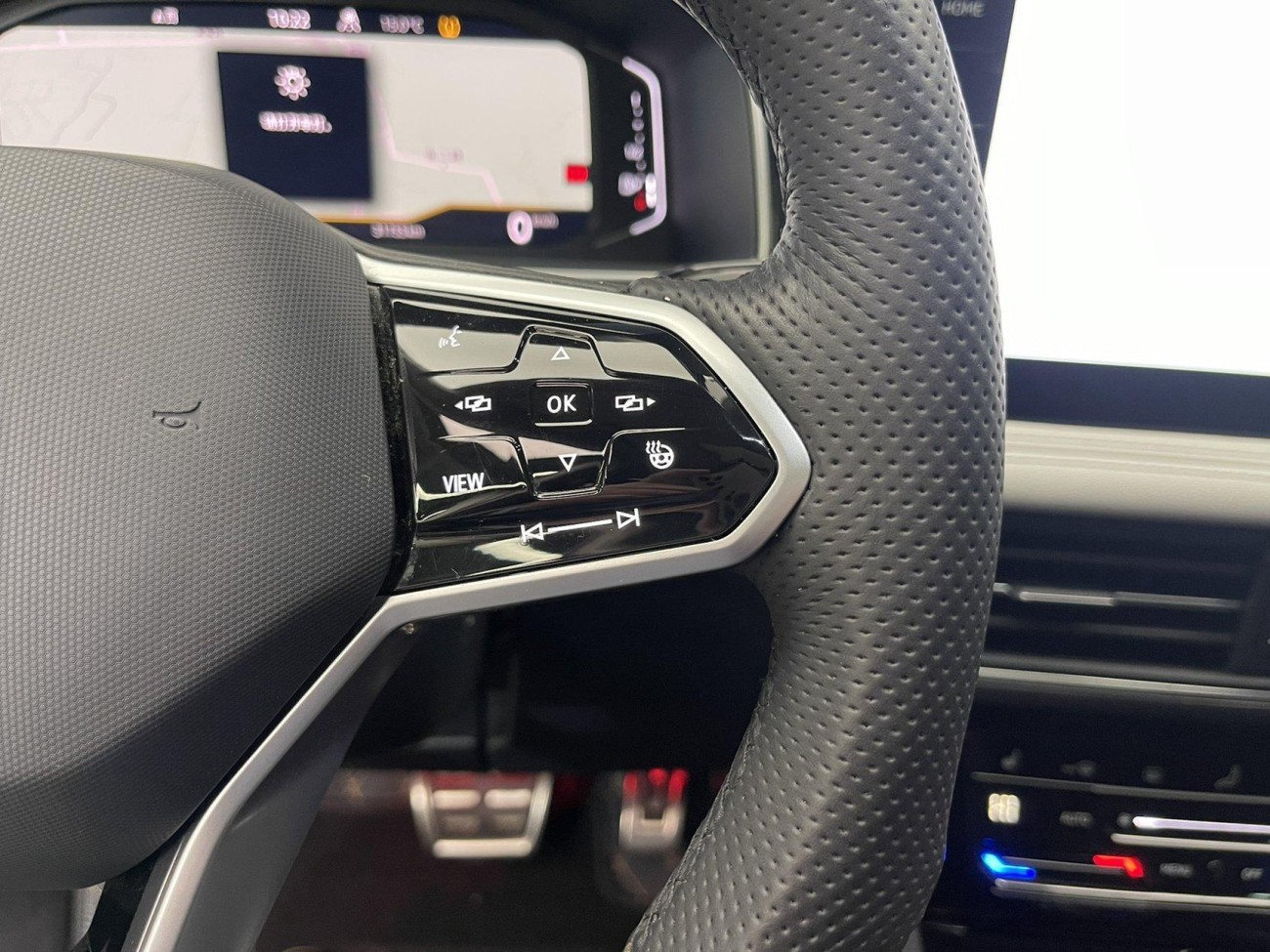 Volkswagen Tiguan L 2023