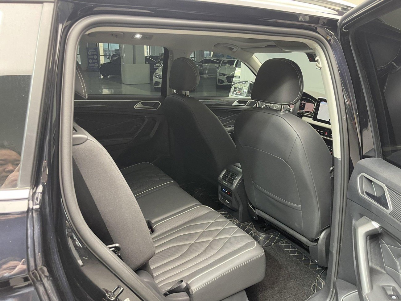 Volkswagen Tiguan L 2023