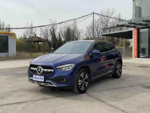Mercedes-Benz GLA 200 2021