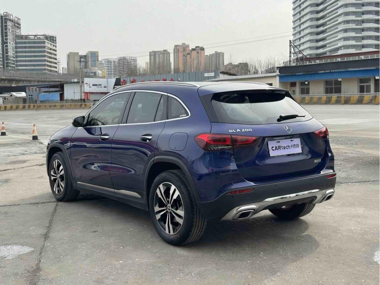 Mercedes-Benz GLA 200 2021