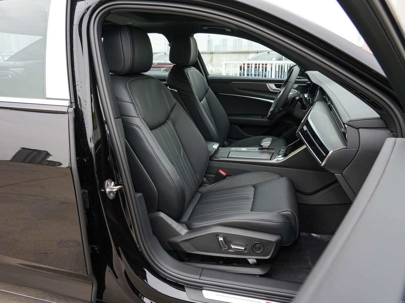 Audi A6L 45 TFSI 2025