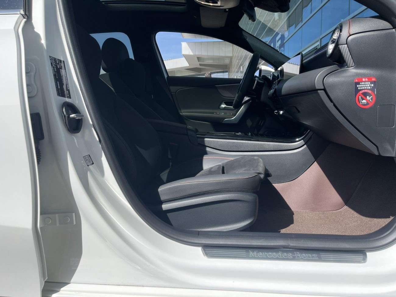 Mercedes-Benz A 200 L 2025