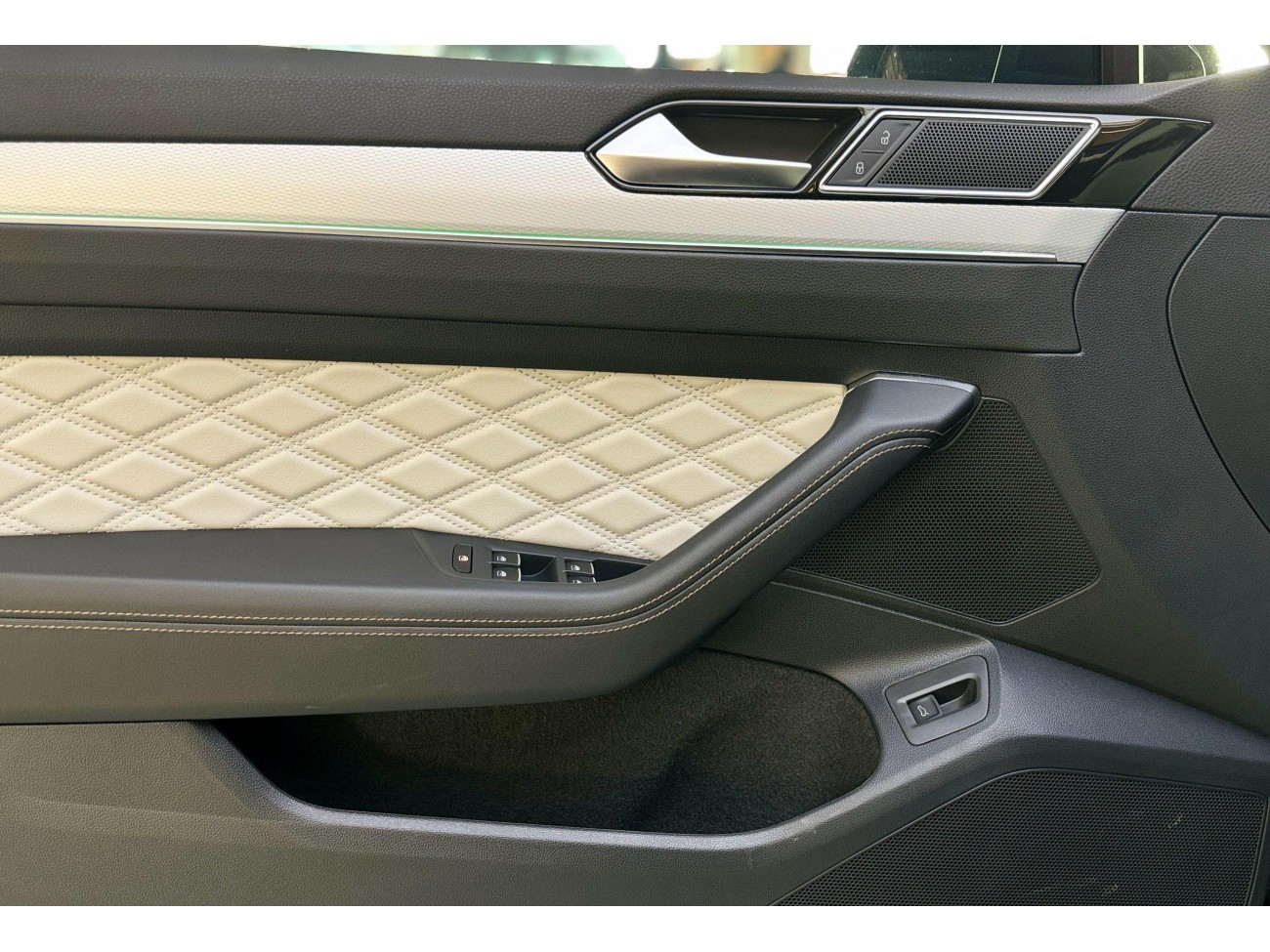 Volkswagen Magotan 2025