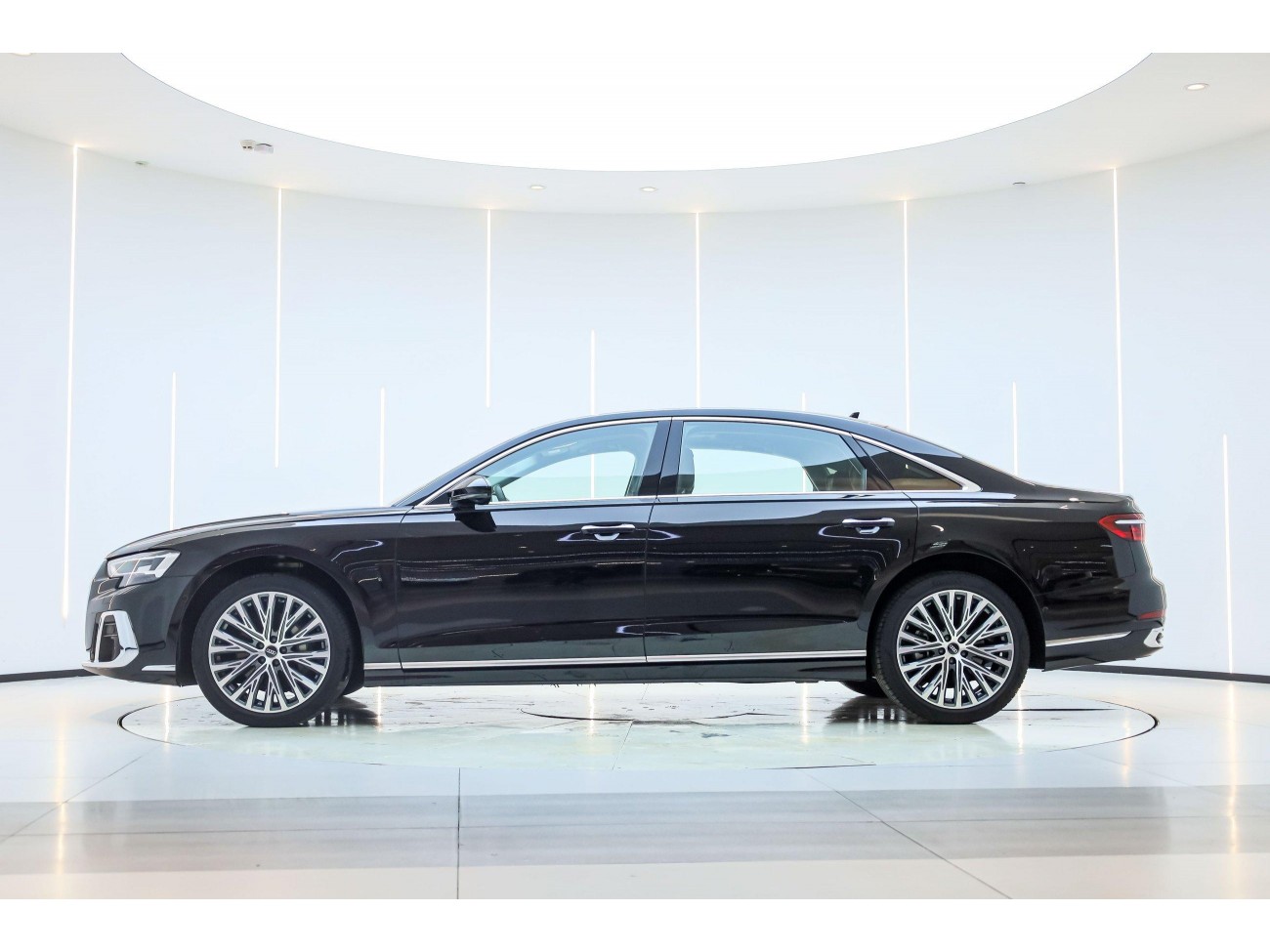 Audi A8L 50 TFSI 2023