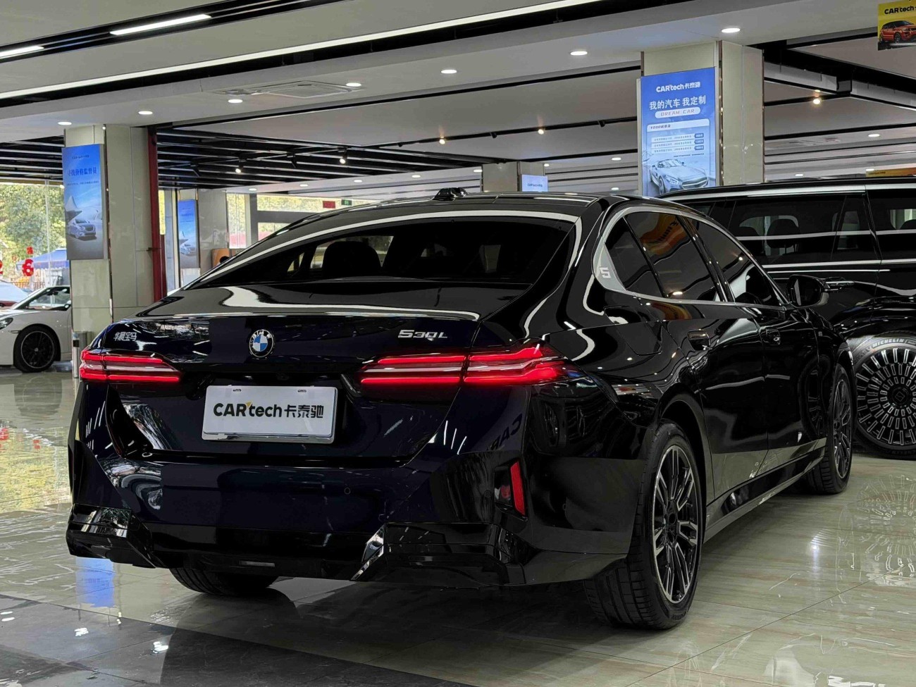 BMW 530Li 2025