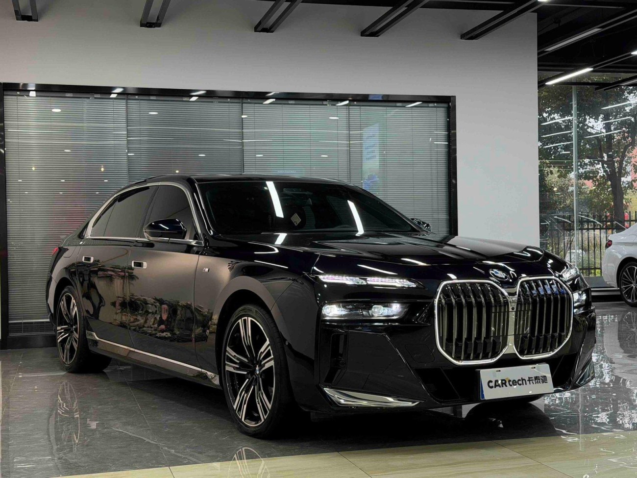BMW 740Li 2024