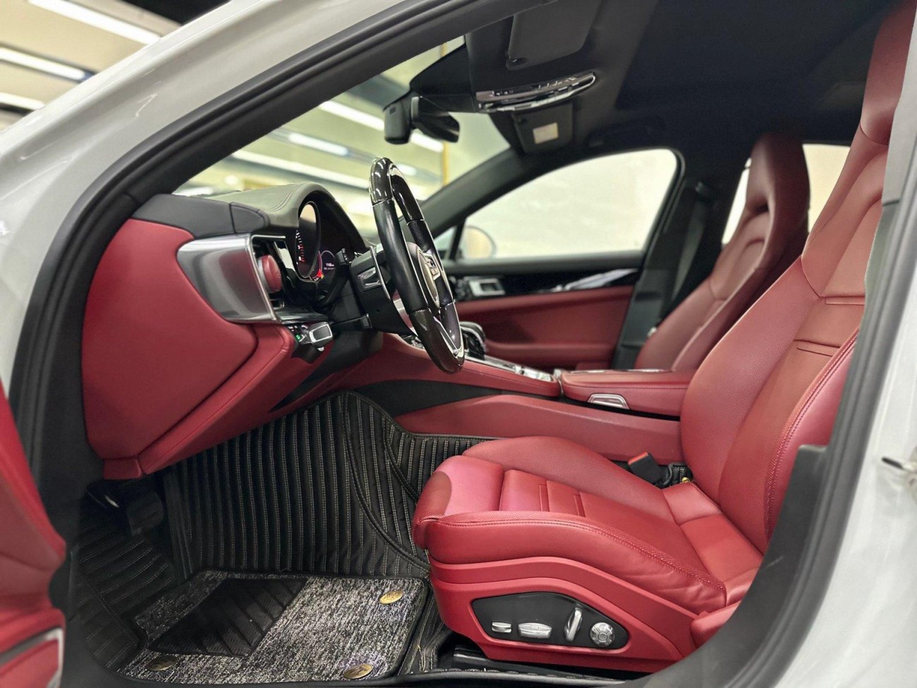 Porsche Panamera 2021