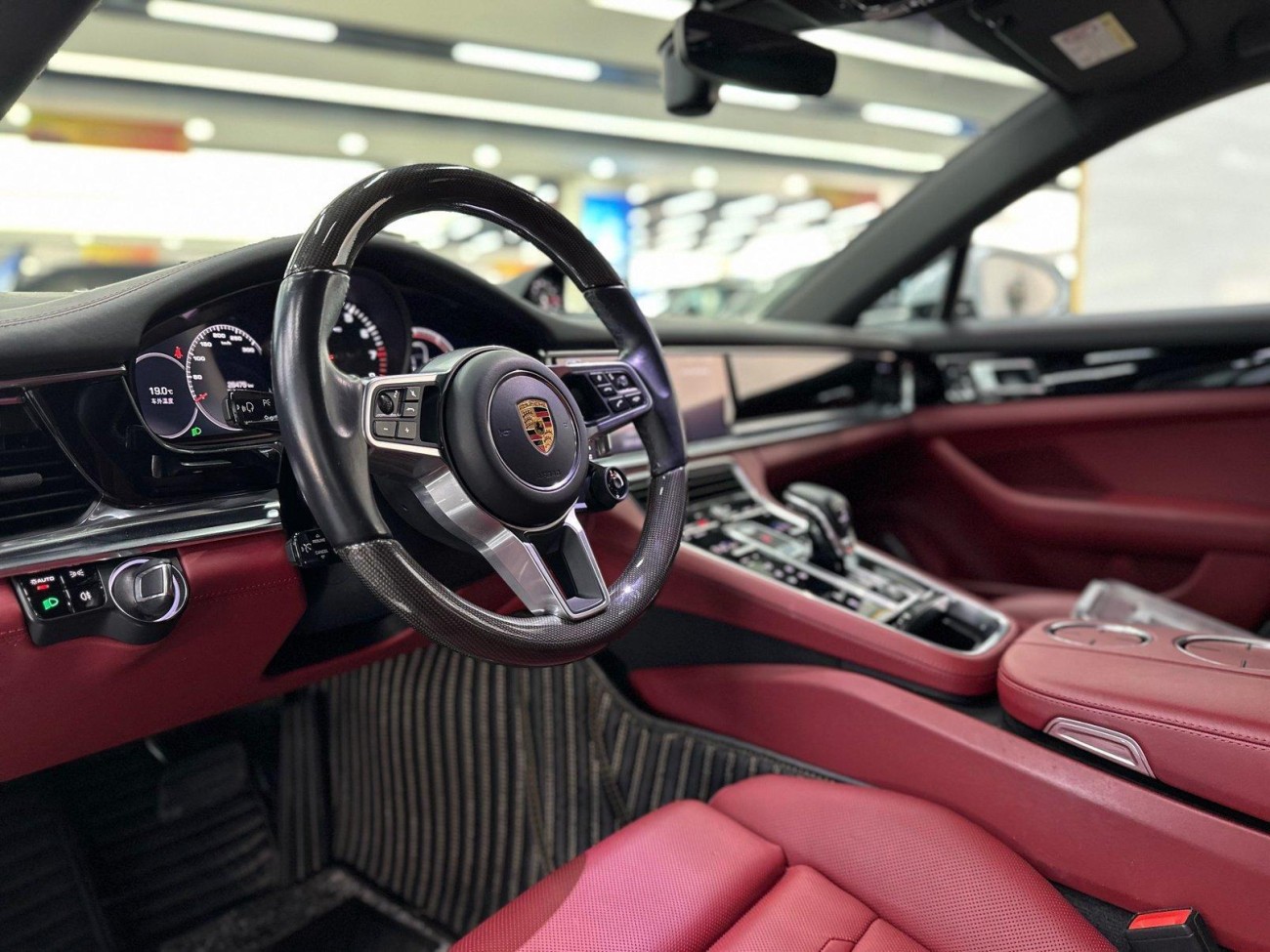 Porsche Panamera 2021