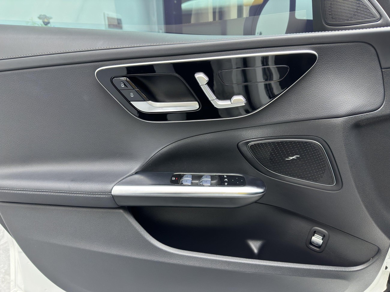 Mercedes-Benz C 260 L 2024